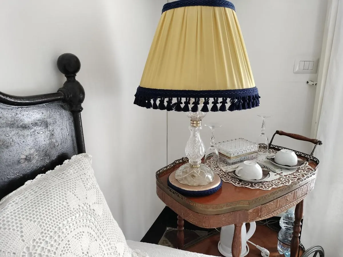 Fera O' Luni Bed & Breakfast Catania 2*,  Italy
