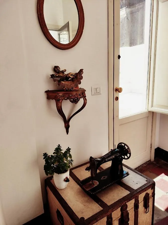 Fera O' Luni Bed & Breakfast Catania 2*,