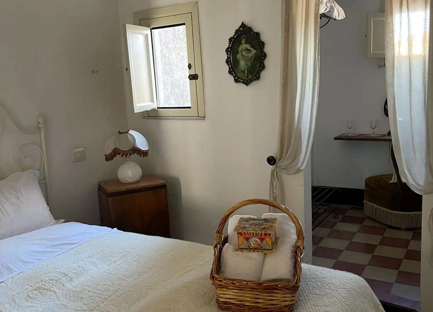 Fera O' Luni Bed & Breakfast Catania 2*,  Italy